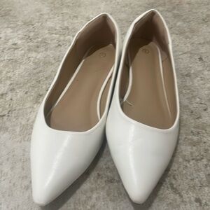 White flats shoes size 8